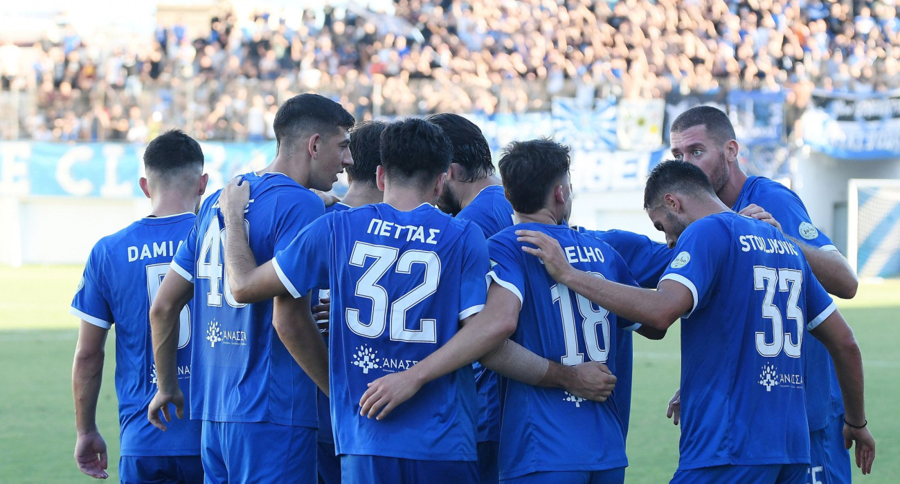 Οι ποδοσφαιριστές της Νίκης Βόλου πανηγυρίζουν / Πηγή: Intime