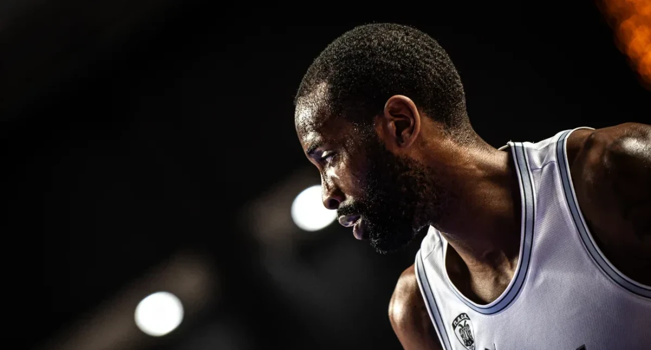 Η απογοήτευση λόγω του αποκλεισμού του ΠΑΟΚ / Πηγή: FIBA Basketball