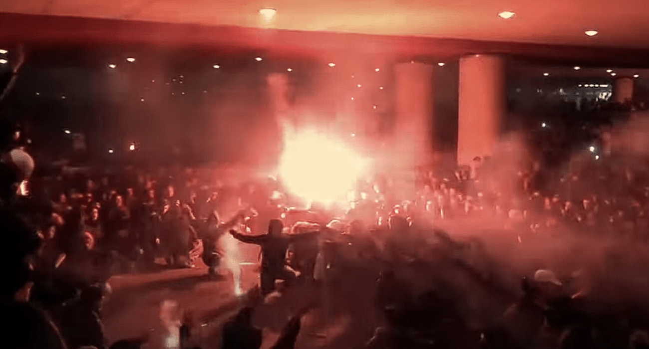 Οι οπαδοί του Άγιαξ / Πηγή: Printscreen