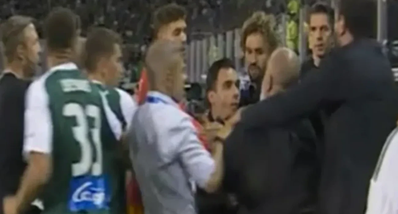 Η ένταση του Κώστα Καραπαπά με τον Γιώργο Τζαβέλλα