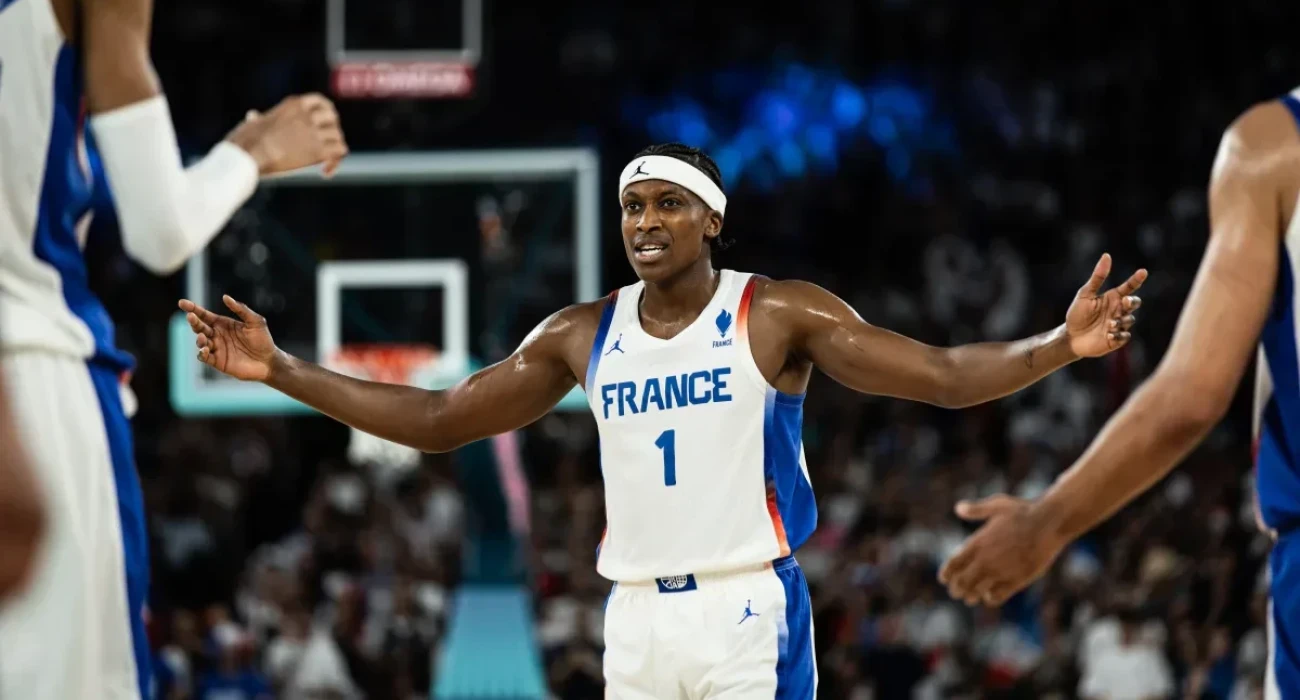 Ο Φρανκ Ντιλικινά με τη φανέλα της εθνικής Γαλλίας / Πηγή: FIBA