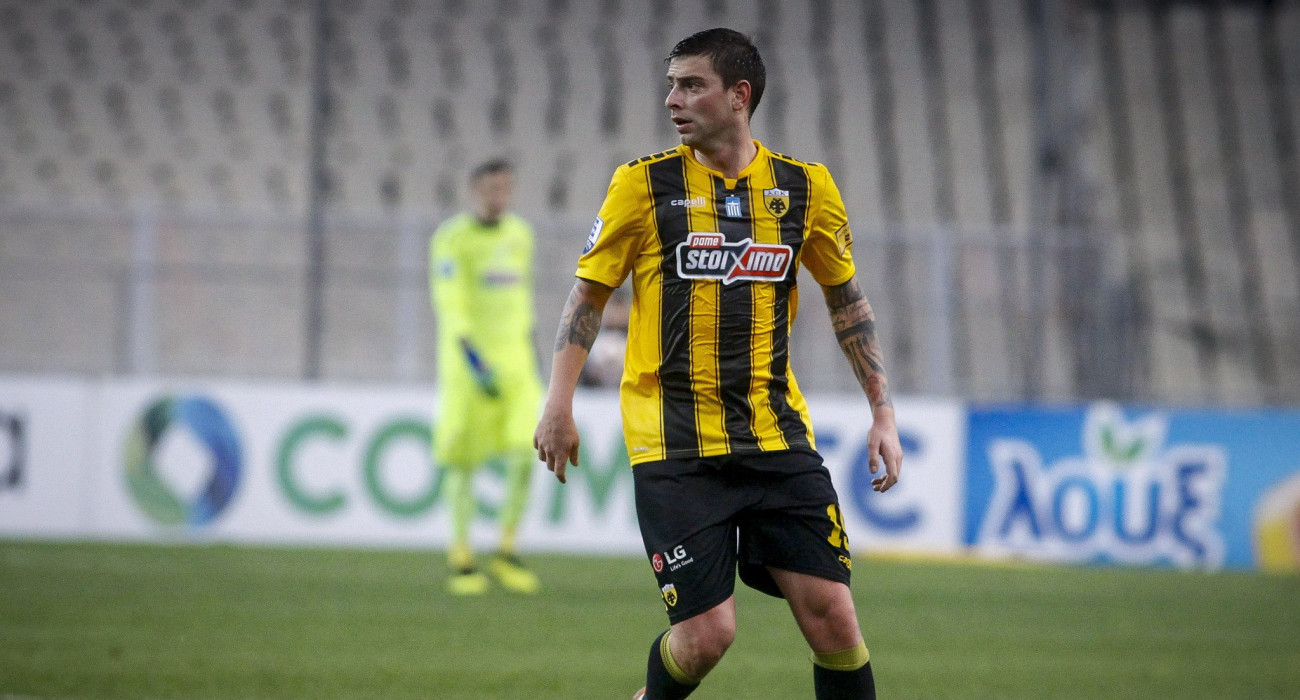 Ο Ούρος Τσόσιτς με τη φανέλα της ΑΕΚ / Πηγή: Eurokinissi