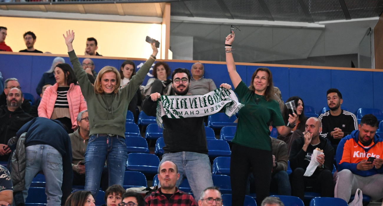 Φίλαθλοι του Παναθηναϊκού στην Buesa Arena / Πηγή: Βαγγέλης Στόλης