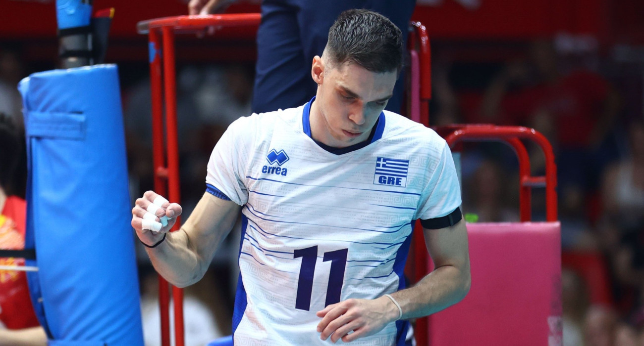 Ο Δημήτρης Μούχλιας με την φανέλα της Εθνικής Ελλάδας / Πηγή: Intime