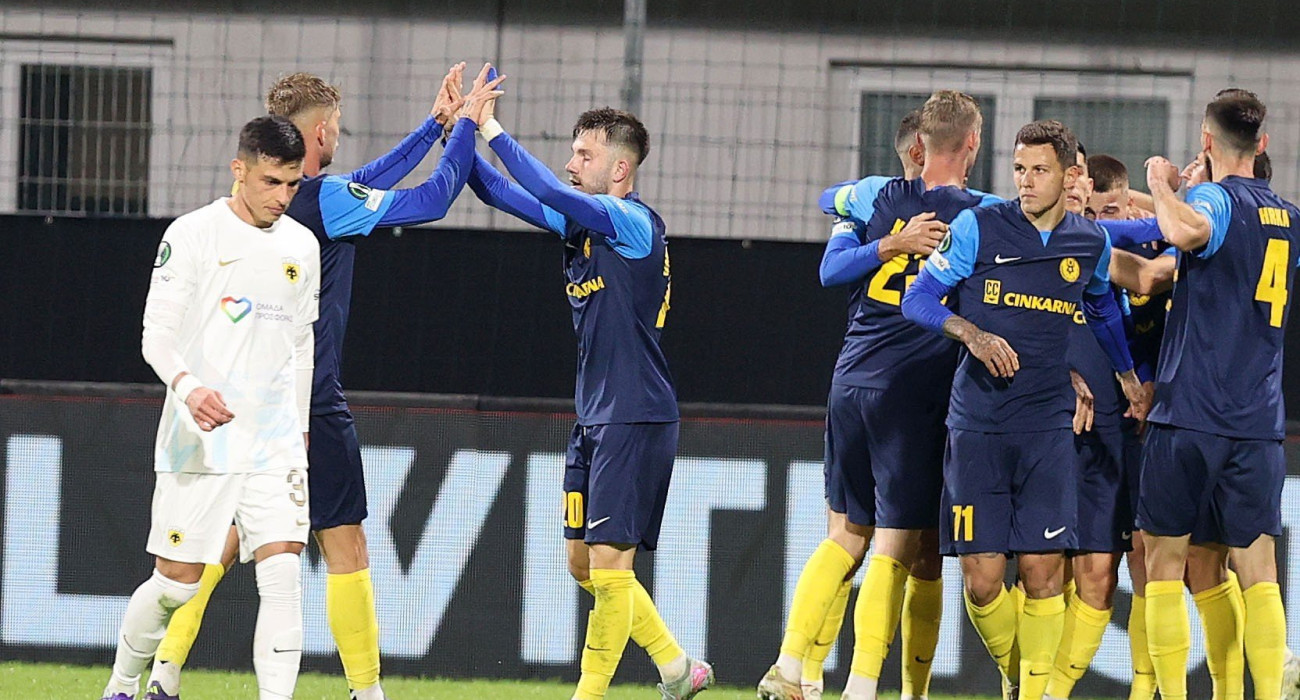 Οι παίκτες της Τσέλιε πανηγυρίζουν / Πηγή: InTime