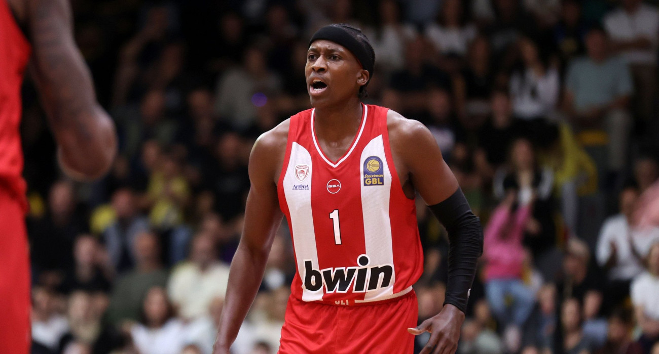 Ο Φρανκ Νιλικίνα στην αναμέτρηση του Ολυμπιακού με το Μαρούσι/Πηγή: Intime