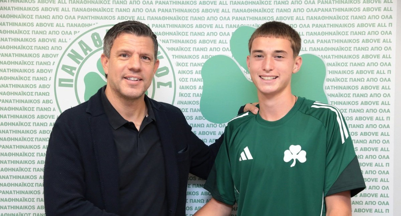 Ο Παναθηναϊκός υπέγραψε συμβόλαιο συνεργασίας με τέσσερις νεαρούς ποδοσφαιριστές του / Πηγή: pao.gr