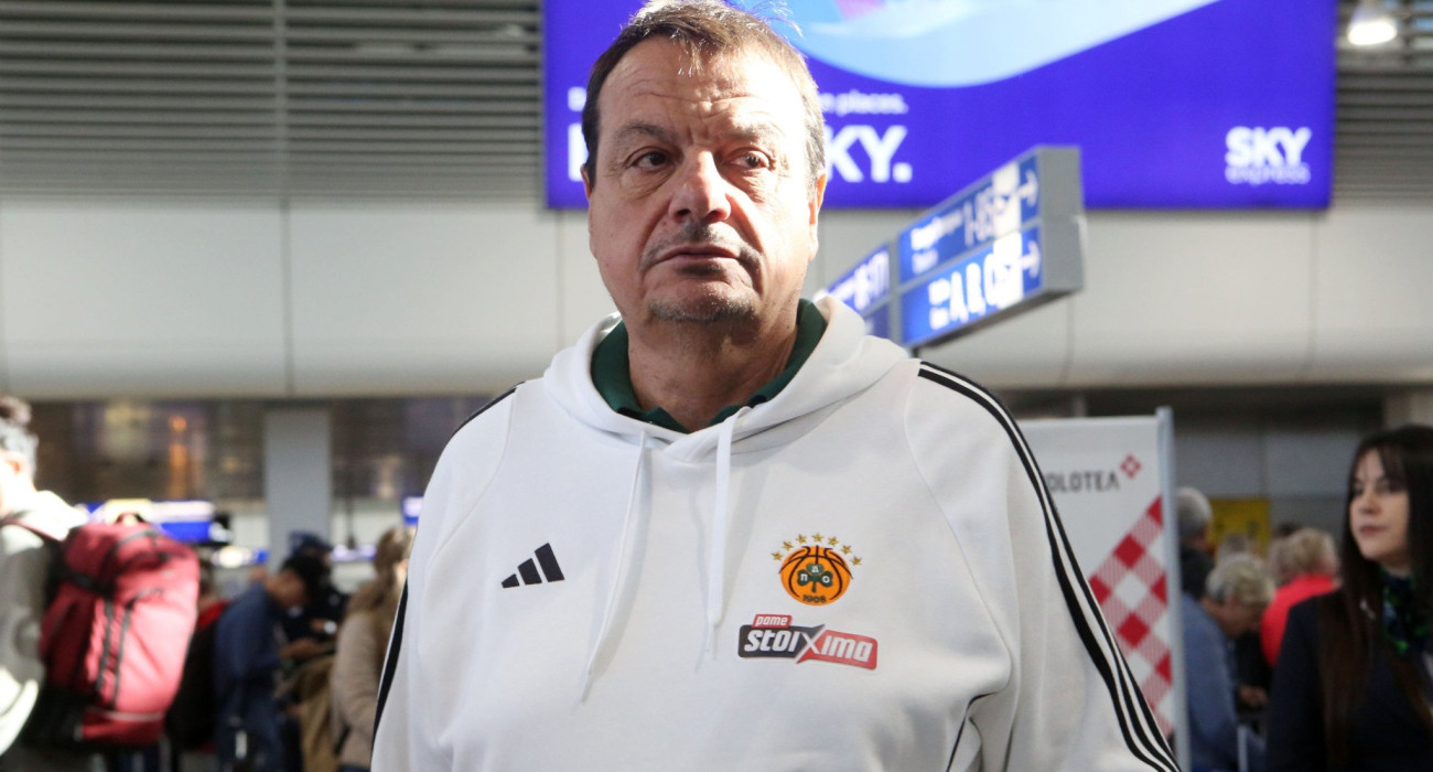 Ο Εργκίν Αταμάν κατά την αναχώρηση του Παναθηναϊκού/Πηγή: Intime