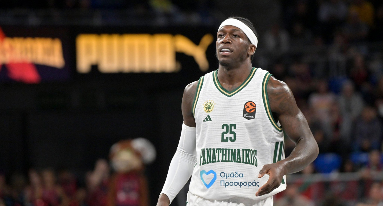 Ο Κέντρικ Ναν κατά τη διάρκεια του αγώνα του Παναθηναϊκού με την Μπασκόνια/Πηγή: Intime