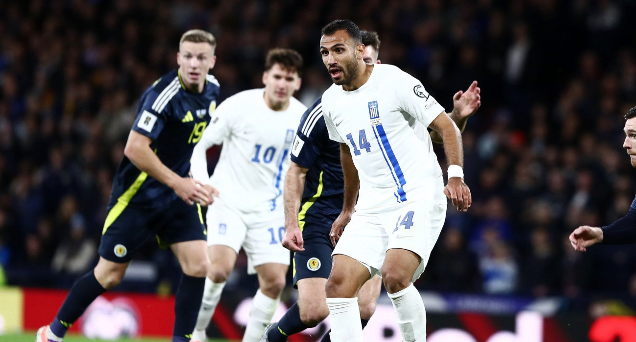 O Βαγγέλης Παυλίδης κατά την διάρκεια του Σκωτία - Ελλάδα / Πηγή: Intime