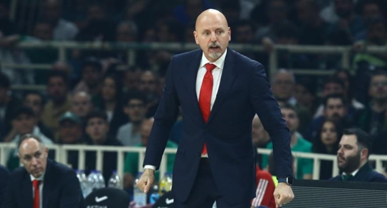 Ο Ομπράντοβιτς απάντησε στις φήμες για Ερυθρό Αστέρα: «Έχουν προπονητή που κάνει άψογα τη δουλειά του»