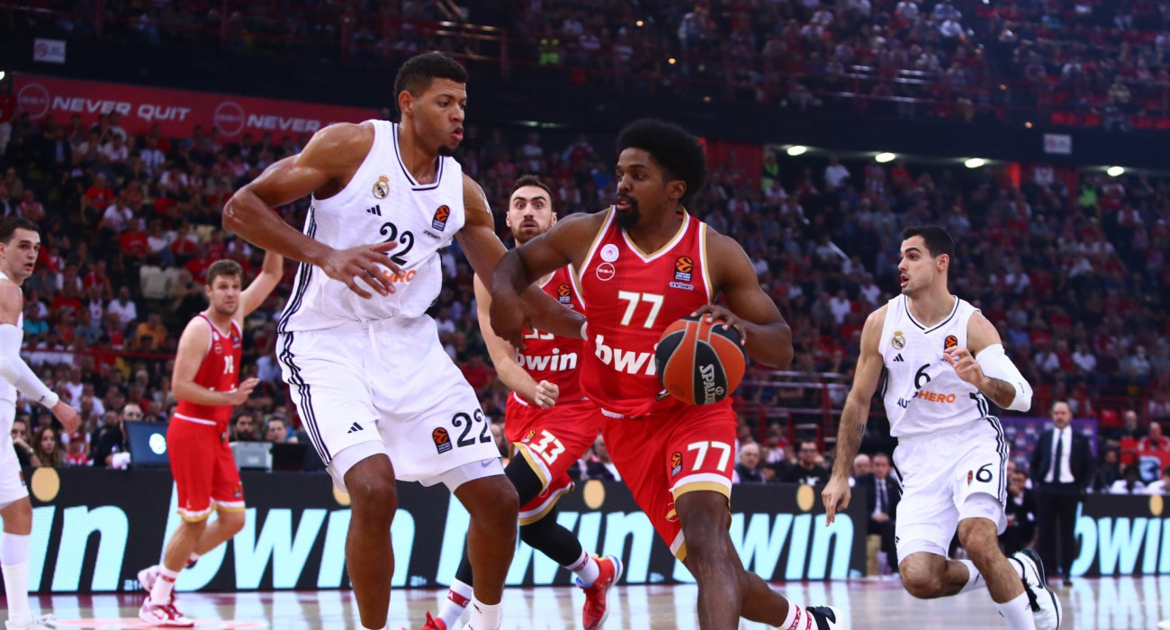 Ο Σακίλ ΜακΚίσικ και ο Έντι Ταβάρες / Πηγή: Eurokinissi