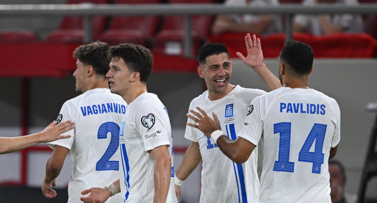 Οι παίκτες της εθνικής πανηγυρίζουν / Πηγή: Eurokinissi