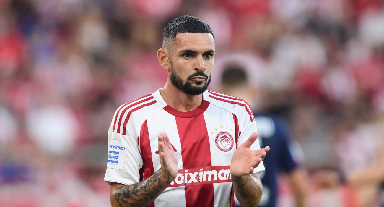 O Ρεμί Καμπελά με την φανέλα του Ολυμπιακού / Πηγή: Eurokinissi