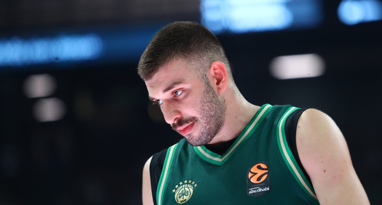 Ο Νίκος Ρογκαβόπουλος με τη φανέλα του Παναθηναϊκού, Πηγή: Eurokinissi