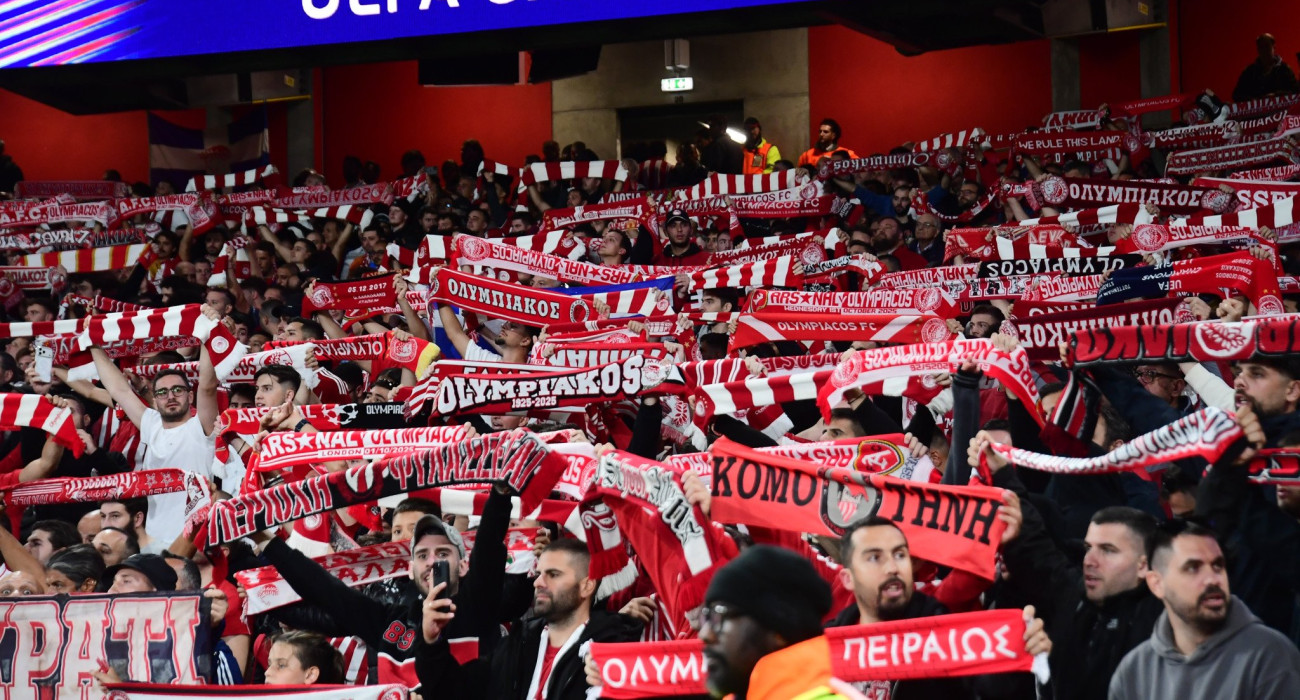 Oι φίλαθλοι του Ολυμπιακού στο Λονδίνο / Πηγή: Eurokinissi