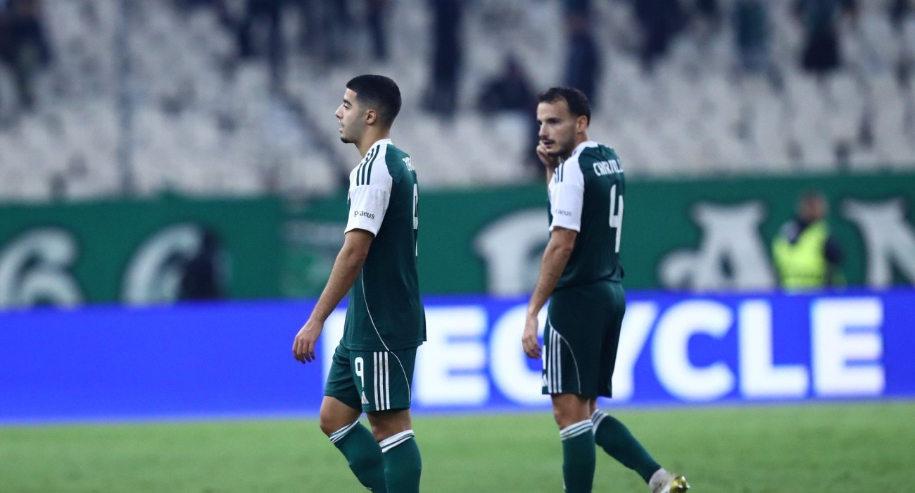 Οι παίκτες του Παναθηναϊκού μετά την ήττα από την Γκόου Αχέντ Ίγκλς / Πηγή: Eurokinissi