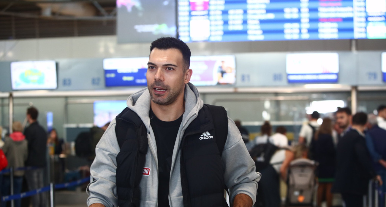 Ο Κώστας Σλούκας κατά την αναχώρηση του Παναθηναϊκού για τη Βιτόρια/Πηγή: Eurokinissi