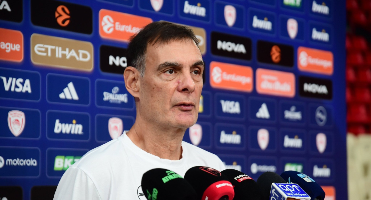Ο Γιώργος Μπαρτζώκας κατά τη διάρκεια της media day του Ολυμπιακού/Πηγή: Eurokiniss