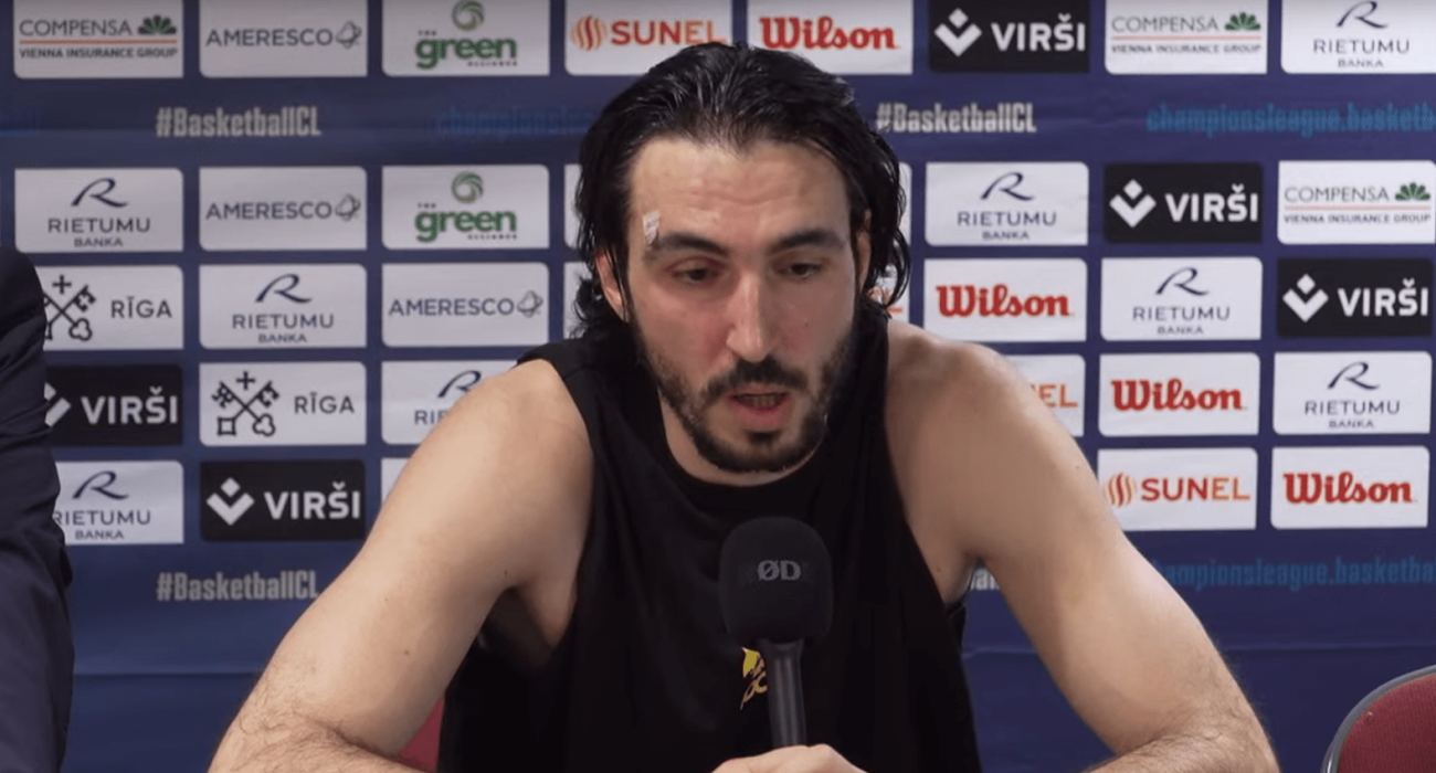 Ο Δημήτρης Κατσίβελης / Screenshot