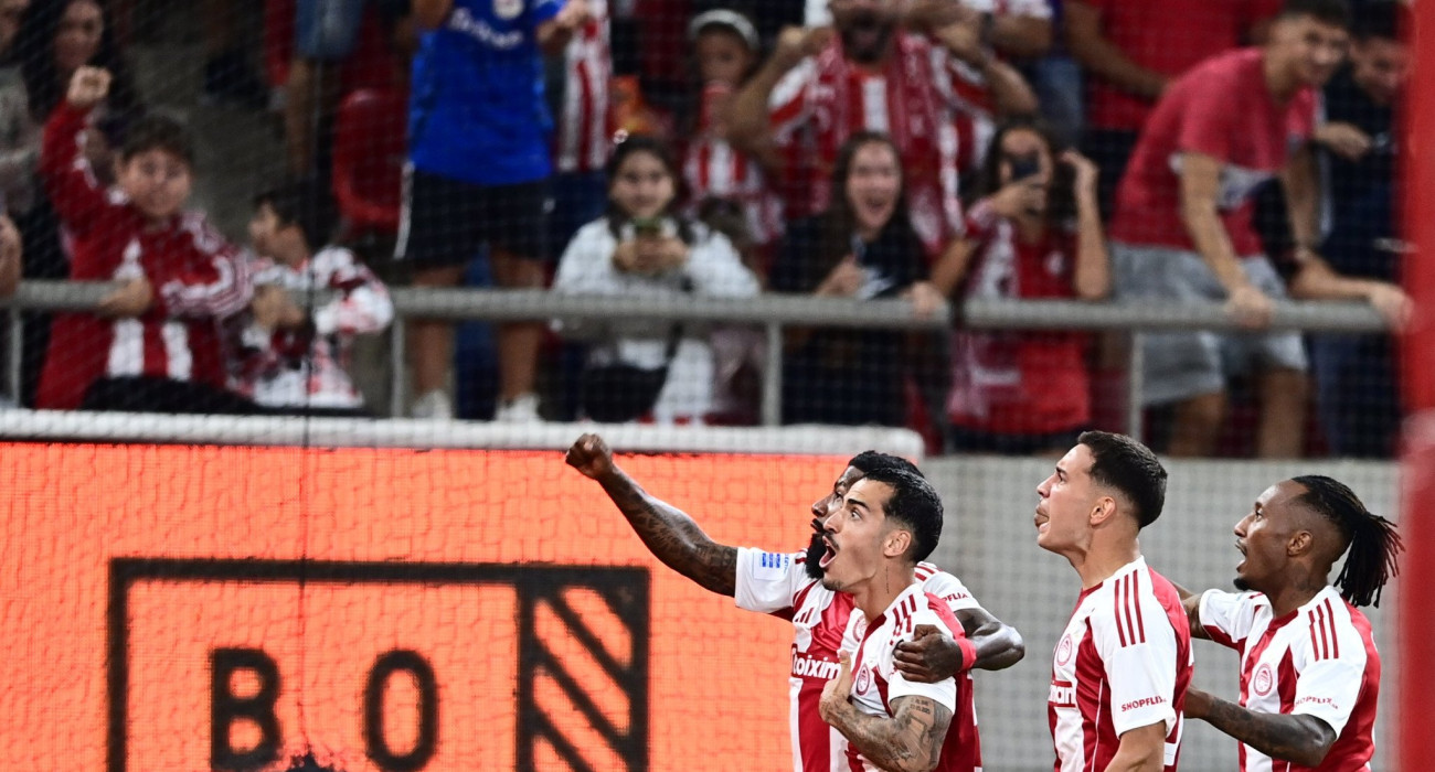 Οι παίκτες του Ολυμπιακού πανηγυρίζουν / Πηγή: Eurokinissi