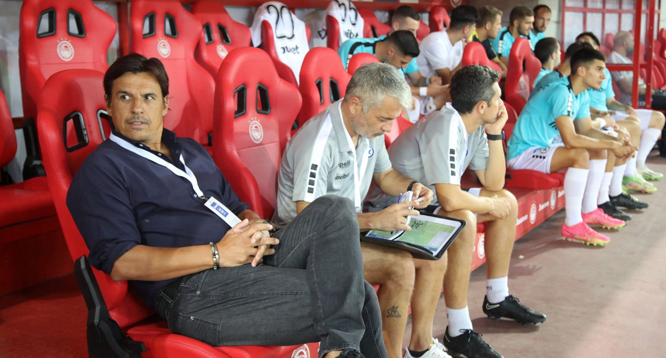 Ο Κρις Κόουλμαν με τον Γιώργο Κορακάκη / Πηγή: Intime