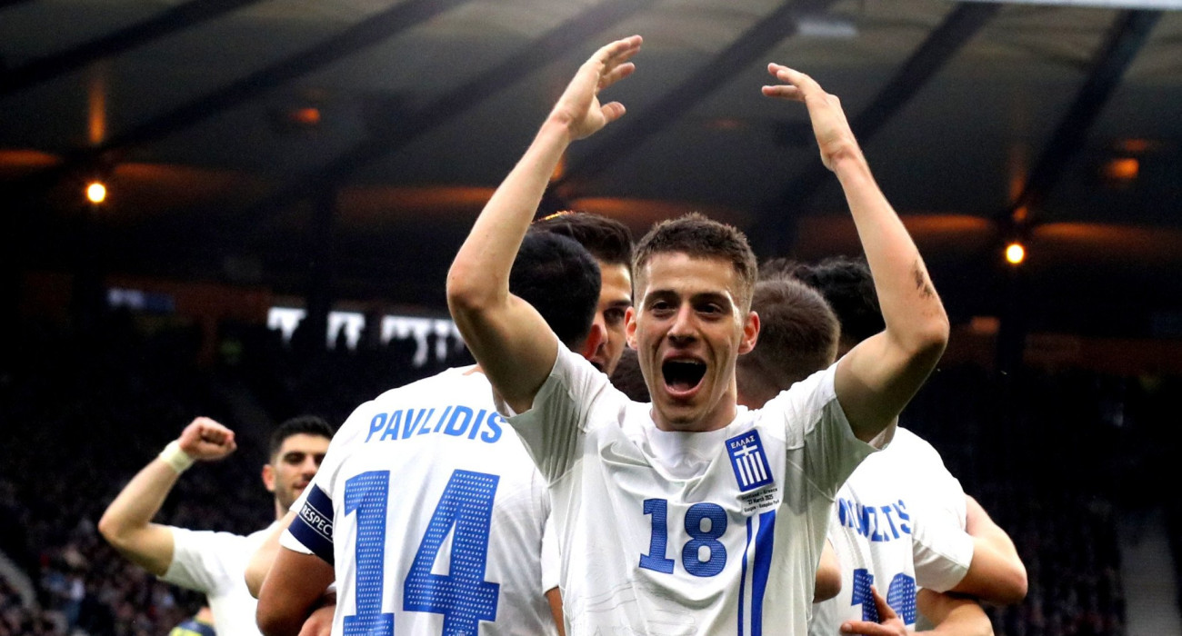 Οι πανηγυρισμοί των Ελλήνων παικτών μετά τη νίκη επί της Σκωτίας/Πηγή: Eurokinissi