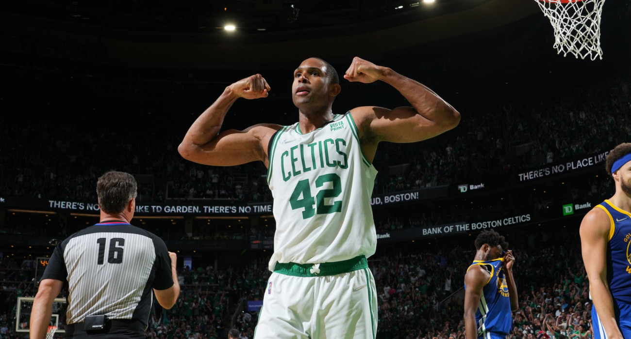 Ο Αλ Χόρφορντ από τη Βοστώνη μεταφέρεται στο Γκόλντεν Στέιτ / Πηγή: Jesse D. Garrabrant/NBAE via Getty Images
