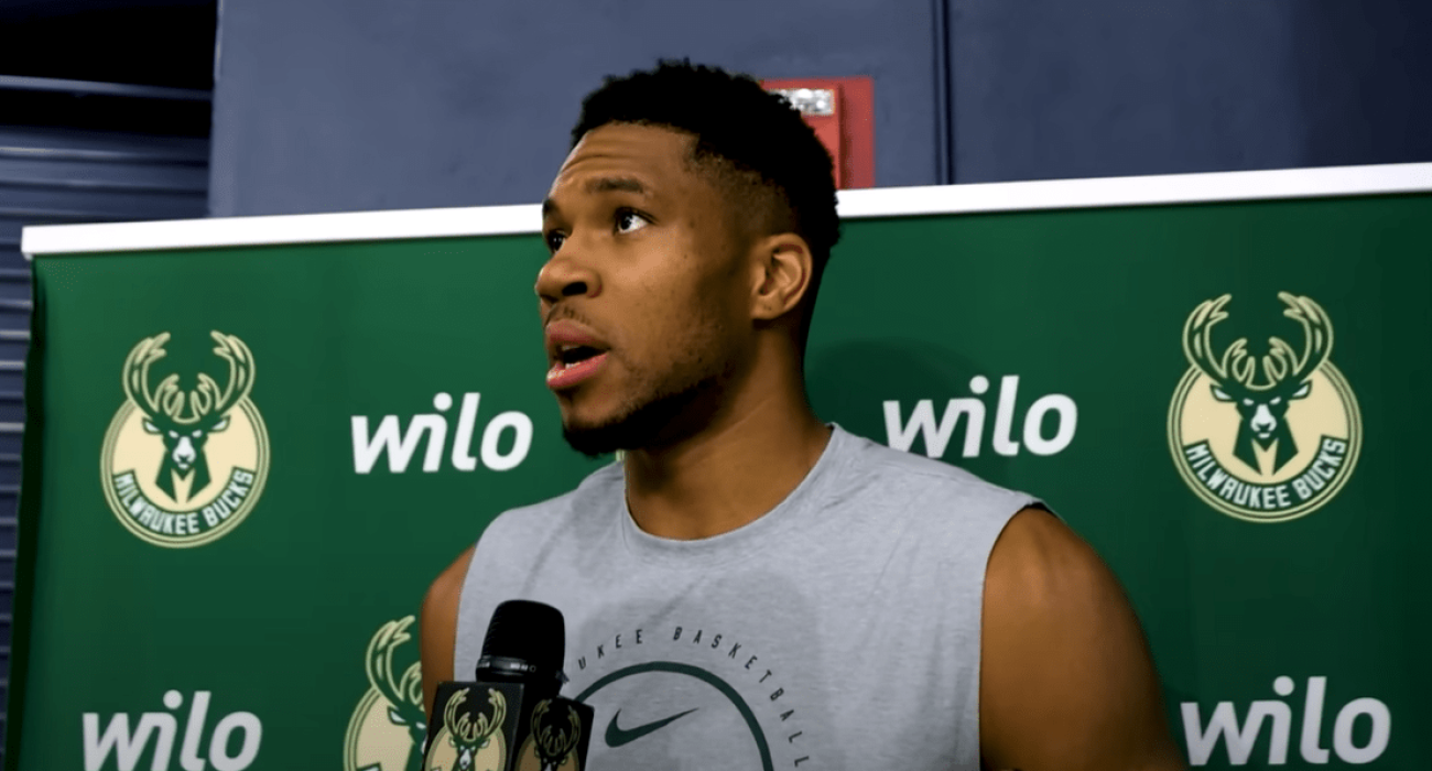 Ο Γιάννης Αντετοκούνμπο