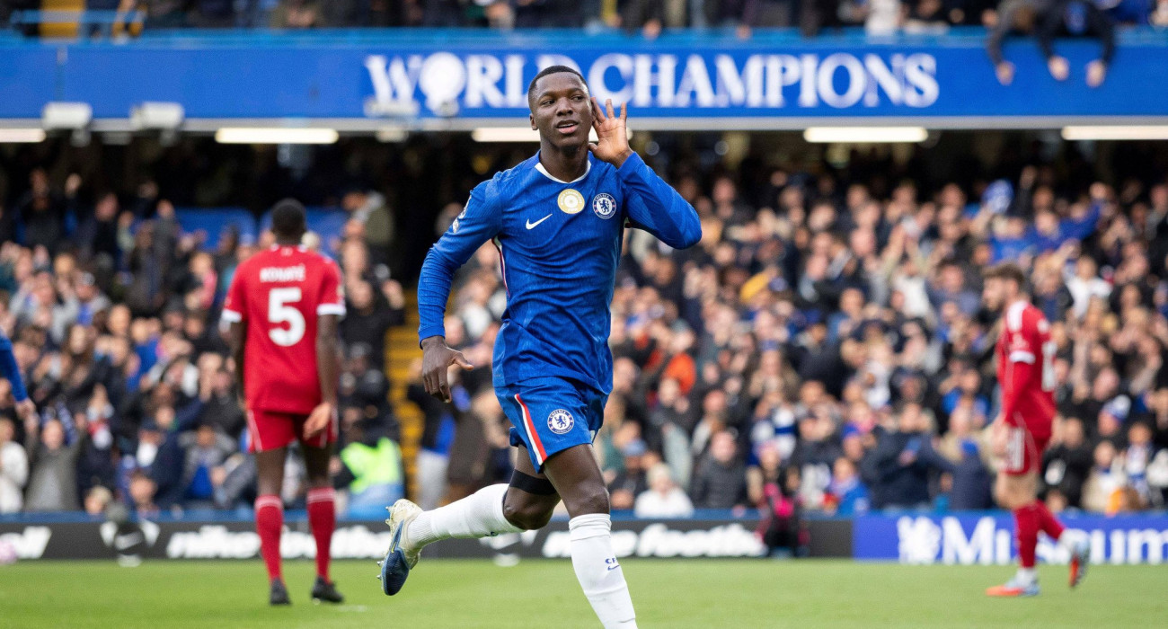 Ο Καϊσέδο της Τσέλσι πανηγυρίζει το πρώτο γκολ της αναμέτρησης με την Λίβερπουλ / Πηγή: Imago