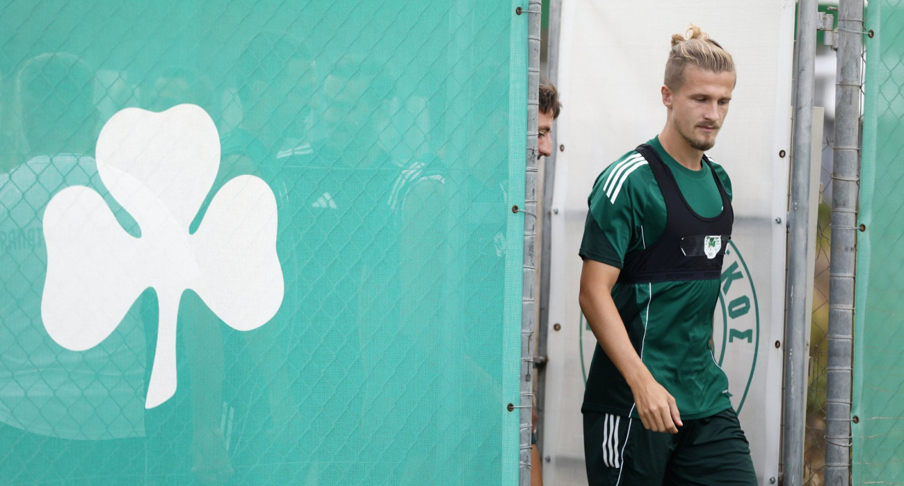 Ο Τιν Γεντβάι σε προπόνηση του Παναθηναϊκού - ΠΗΓΗ: ΙΝΤΙΜΕ