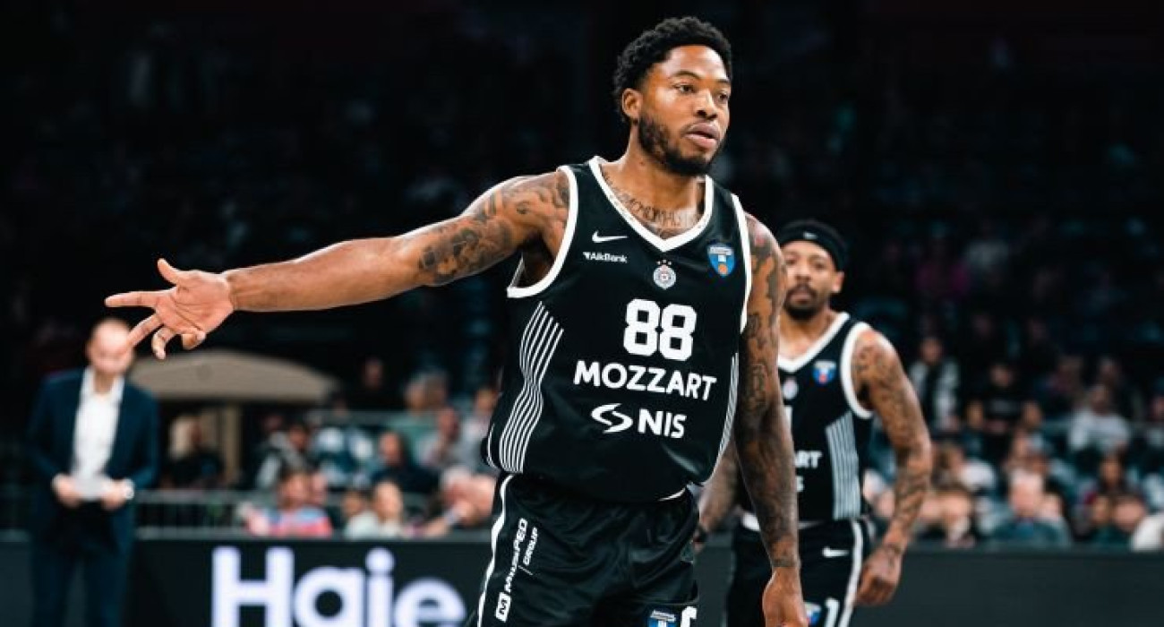 Ο Ταϊρίκ Τζόουνς με τη φανέλα της Παρτίζαν, Πηγή: Partizan Basketball/ ABA League