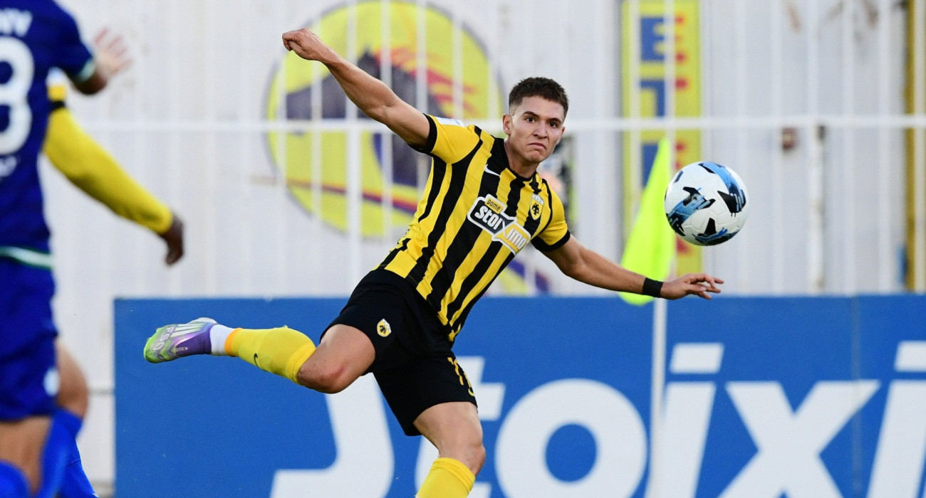 Ο Δημήτρης Καλοσκάμης με την ΑΕΚ / Πηγή: Eurokinissi