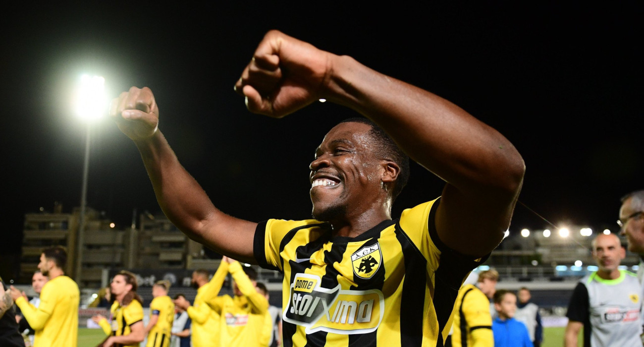 Ο Ντέρεκ Κουτέσα πανηγυρίζει με την ΑΕΚ / Πηγή: Eurokinissi