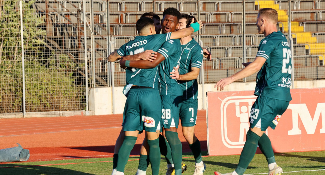 Οι ποδοσφαιριστές του Λεβαδειακού πανηγυρίζουν / Πηγή: Intime