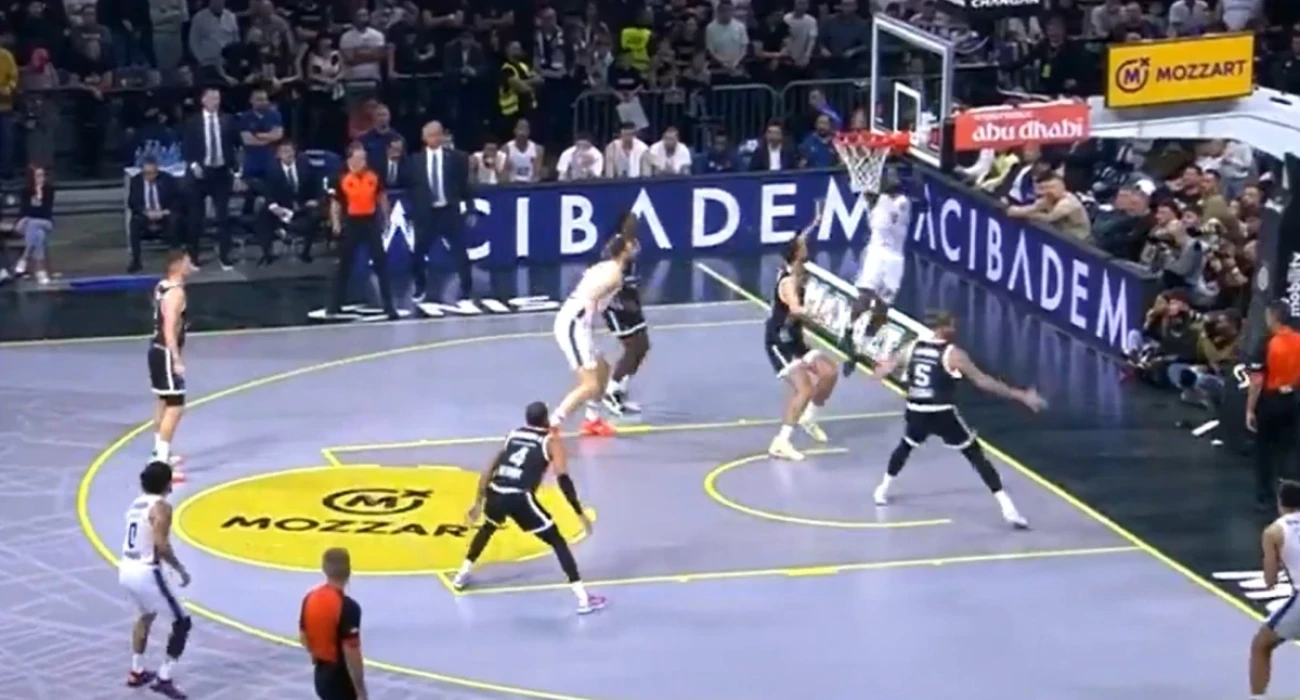 To εξωγήινο καλάθι του Λόιντ