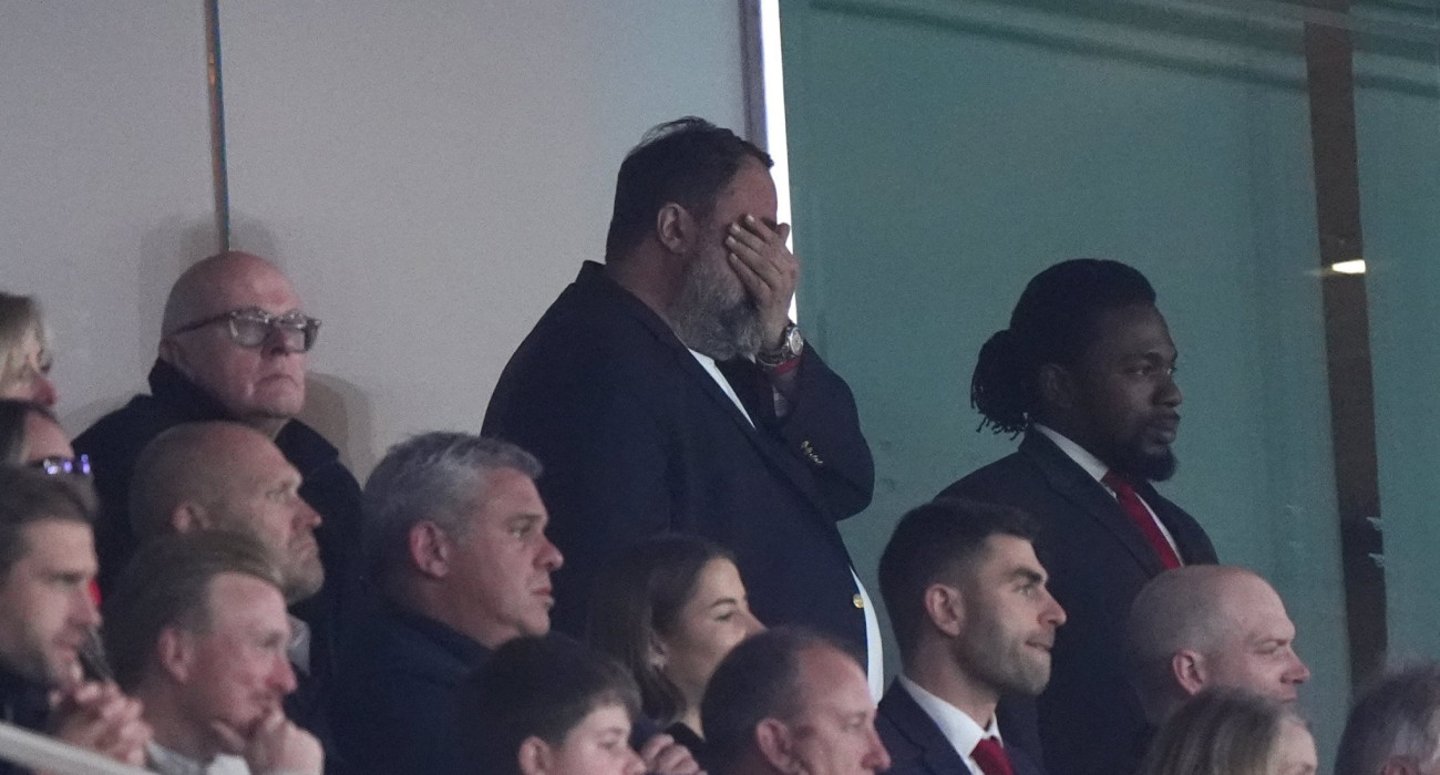 Ο Βαγγέλης Μαρινάκης κατά τη διάρκεια του Άρσεναλ - Ολυμπιακός / Πηγή: Photo by Bradley Collyer/PA Images via Getty Images