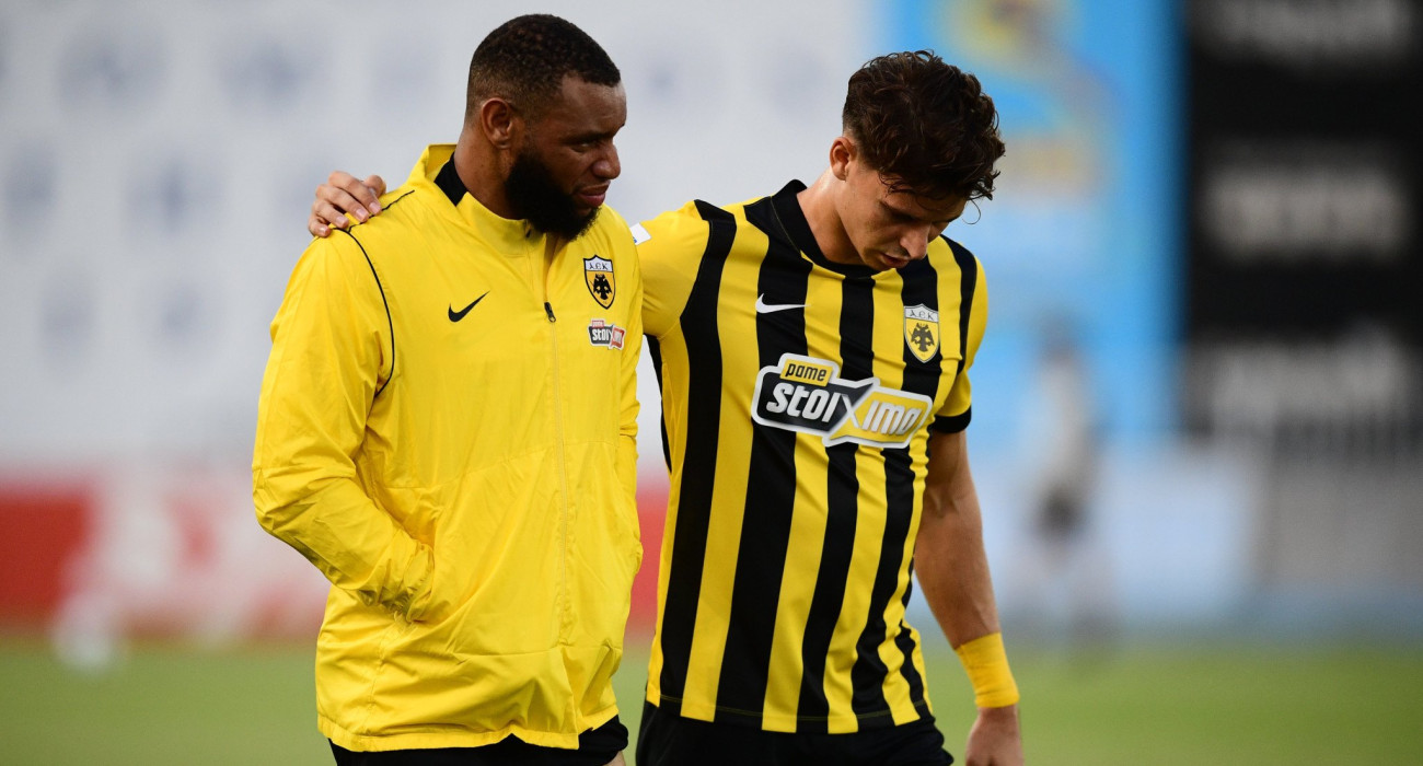 Ο Άρολντ Μουκουντί με τον Φιλίπε Ρέλβας / Πηγή: Eurokinissi