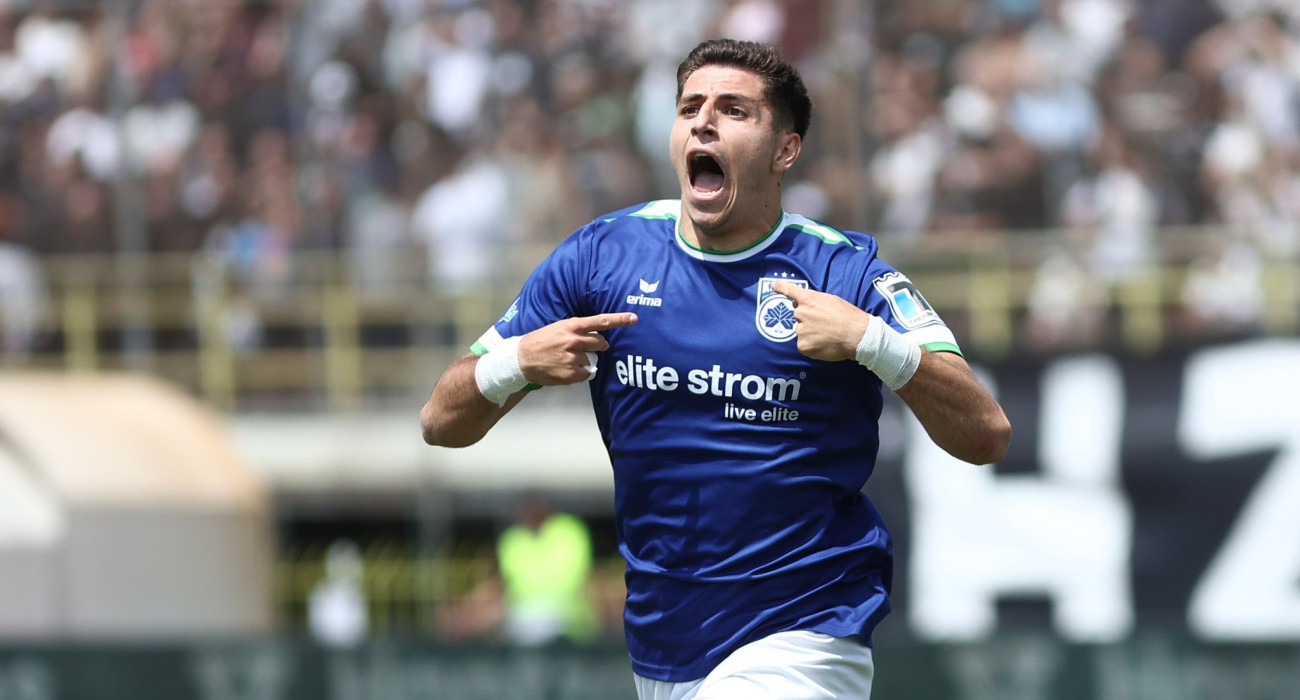 Ο Παύλος Παντελίδης πανηγυρίζει με την Κηφισιά / Πηγή: Eurokinissi