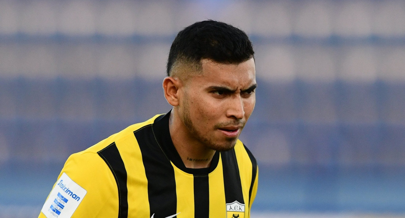 Ο Ορμπελίν Πινέδα με την ΑΕΚ / Πηγή: Eurokinissi