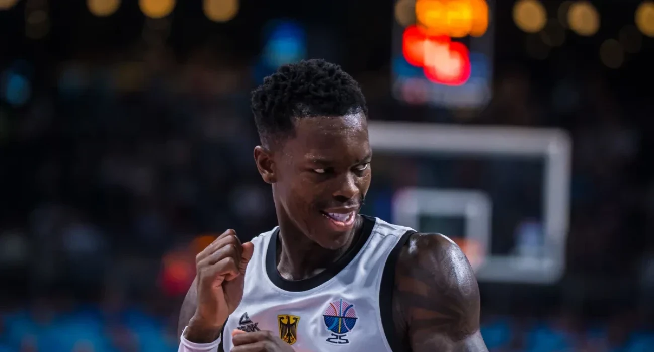 Ο Ντένις Σρέντερ με τη φανέλα της Εθνικής Γερμανίας/Πηγή: FIBA