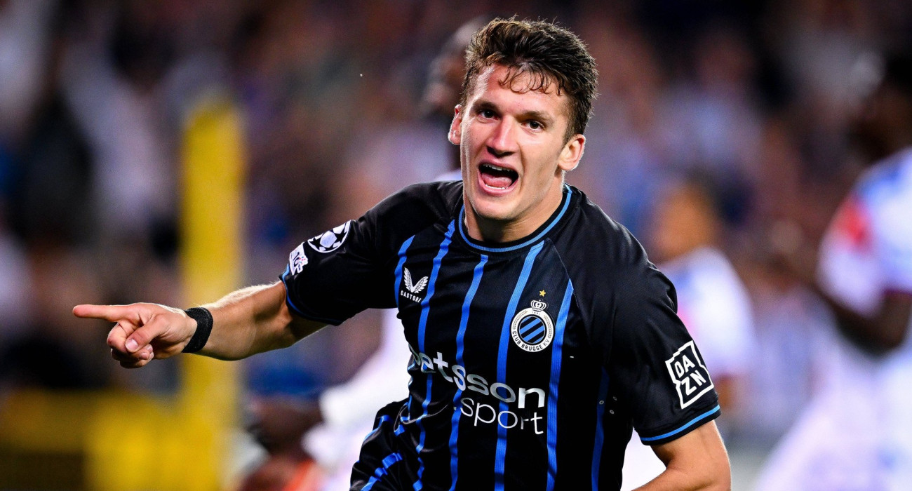 Ο Χρήστος Τζόλης πανηγυρίζει με την Κλαμπ Μπριζ / Πηγή: Imago