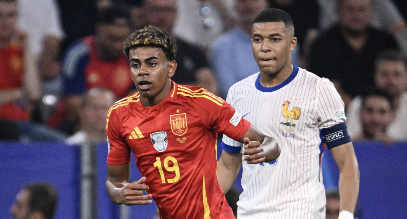 Ο Κιλιάν Εμπαπέ και ο Λαμίν Γιαμάλ / Πηγή: Imago