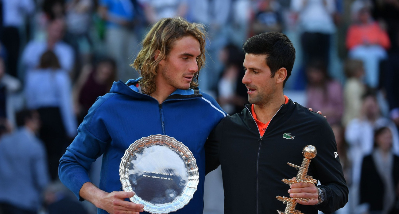 Ο Στέφανος Τσιτσιπάς με τον Νόβακ Τζόκοβιτς / Πηγή: Intime