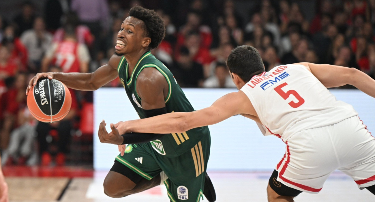 Ο Τι Τζέι Σορτς στο ντέρμπι Ολυμπιακός - Παναθηναϊκός, Πηγή: Eurokinissi