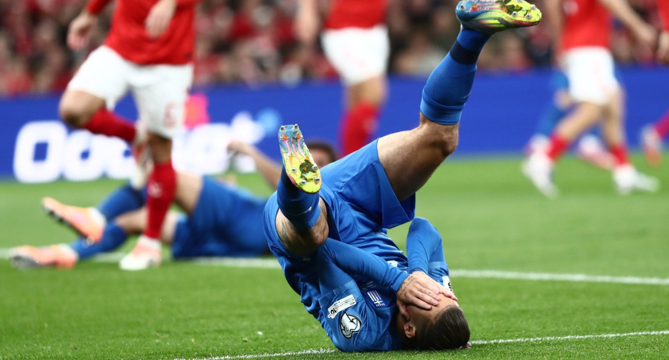 Ο Τσιμίκας λίγα δευτερόλεπτα μετά την χαμένη ευκαιρία / Πηγή: Eurokinissi