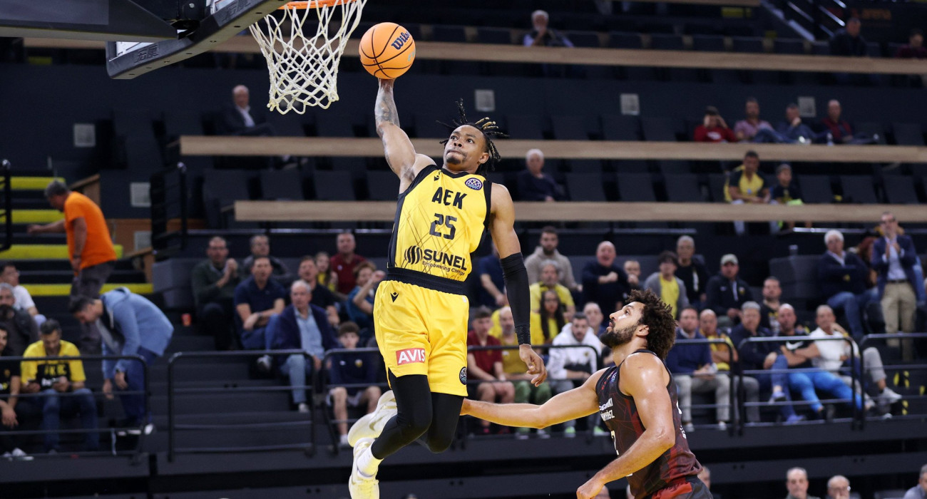 Η βουτιά του Σίλβα έφερε καρφωματάρα Αρμς που ξεσήκωσε τη Sunel Arena (video)