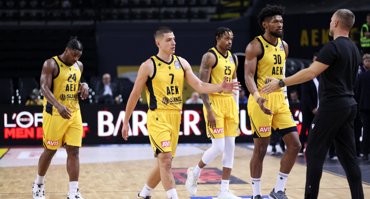 Ο Σάκοτα κρατάει σε εγρήγορση τους παίκτες της ΑΕΚ παρά το 5Χ5 σε Ελλάδα και Ευρώπη