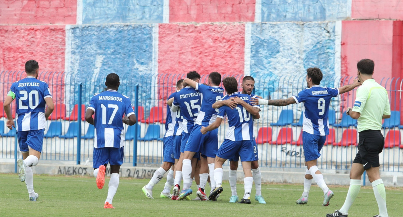 Οι ποδοσφαιριστές του Αιγάλεω πανηγυρίζουν / Πηγή: Eurokinissi