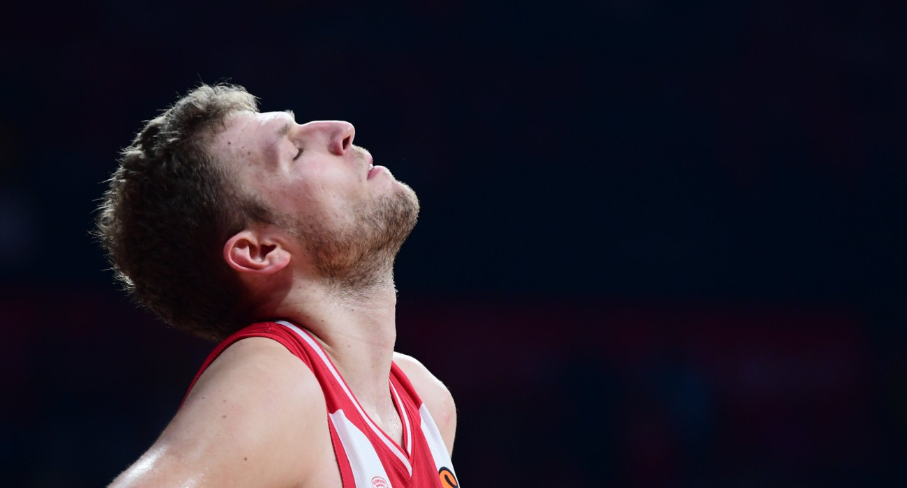 Ο Σάσα Βεζένκοβ απογοητευμένος - Πηγή: Eurokinissi